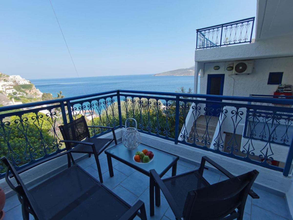 Marinas Studios Livadia  Екстериор снимка