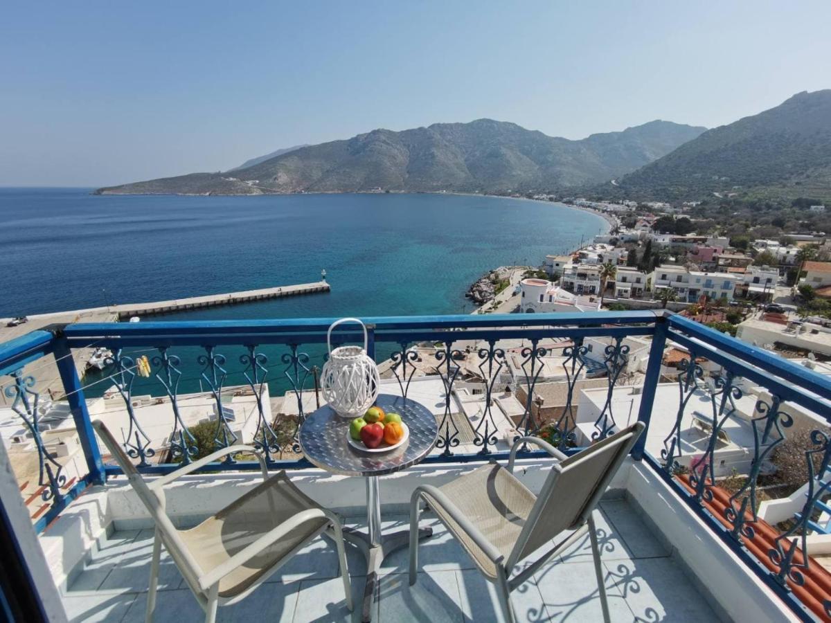 Marinas Studios Livadia  Екстериор снимка