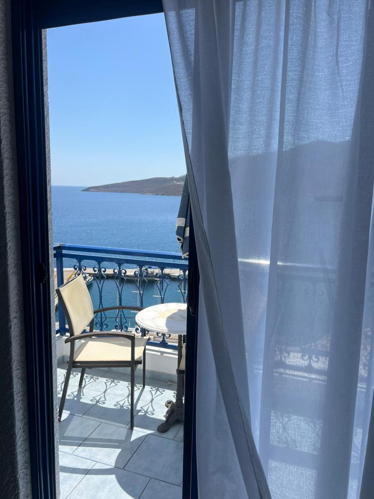 Marinas Studios Livadia  Екстериор снимка