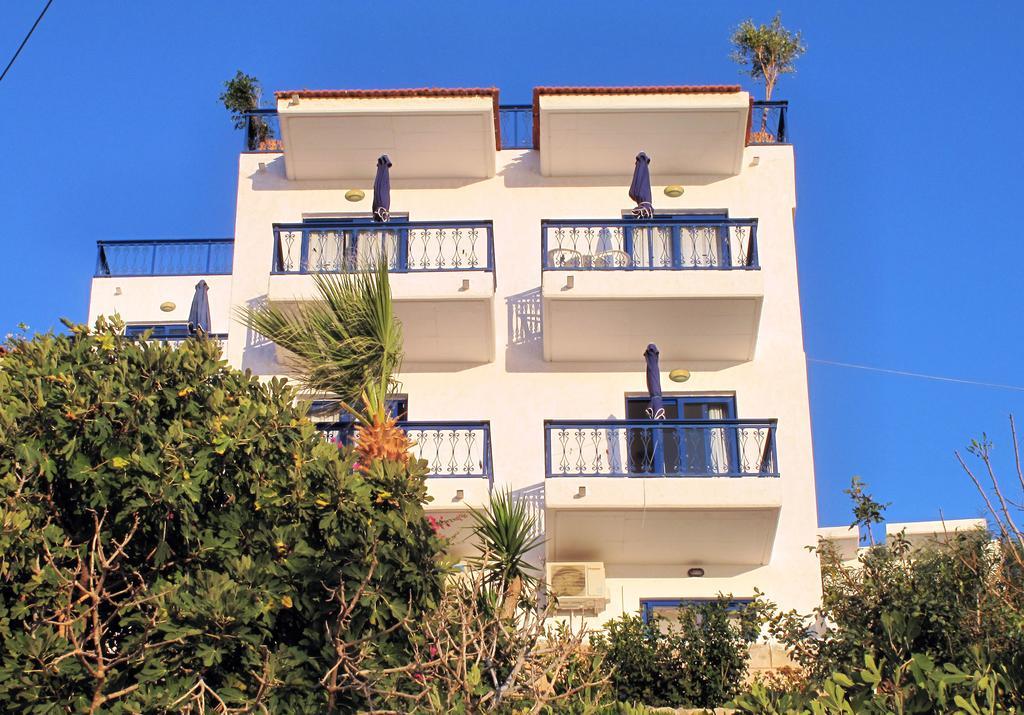 Marinas Studios Livadia  Екстериор снимка