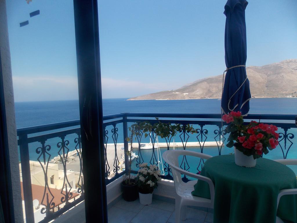 Marinas Studios Livadia  Екстериор снимка