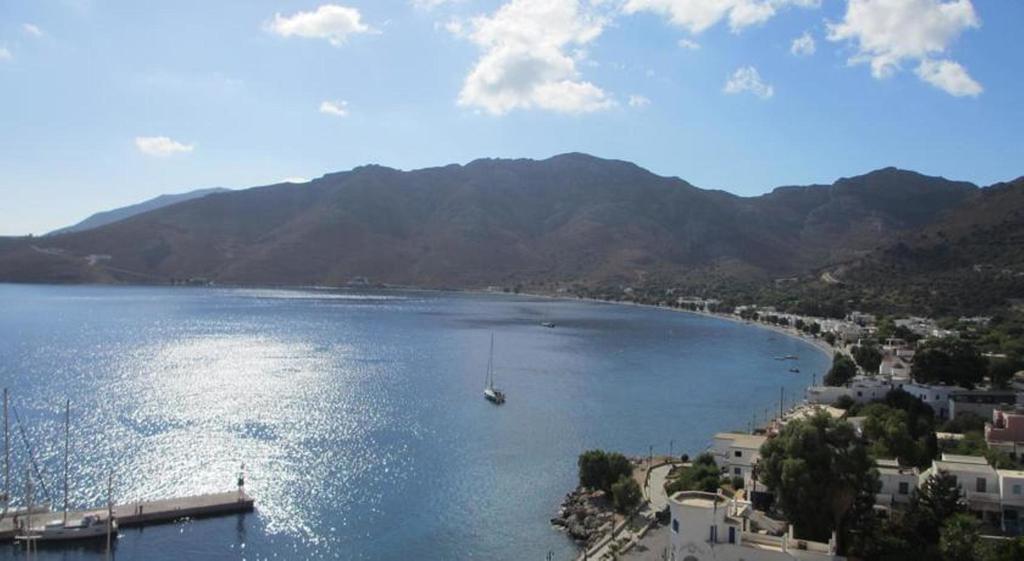 Marinas Studios Livadia  Екстериор снимка